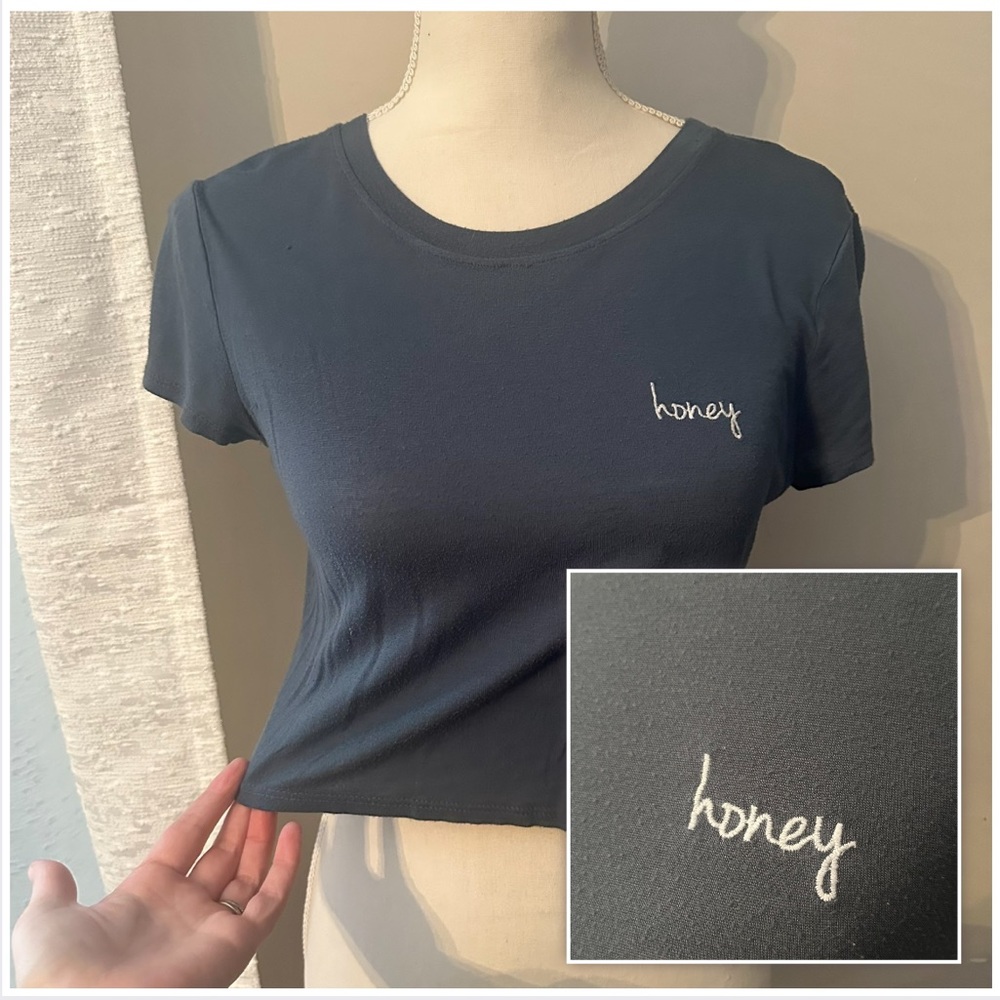 Honey 🍯 embroidered name tag cropped blue baby tee short sleeve t shirt crop top